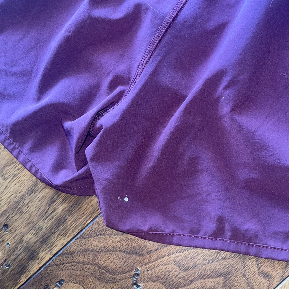 lululemon tracker shorts size 10 - Picture 10 of 13